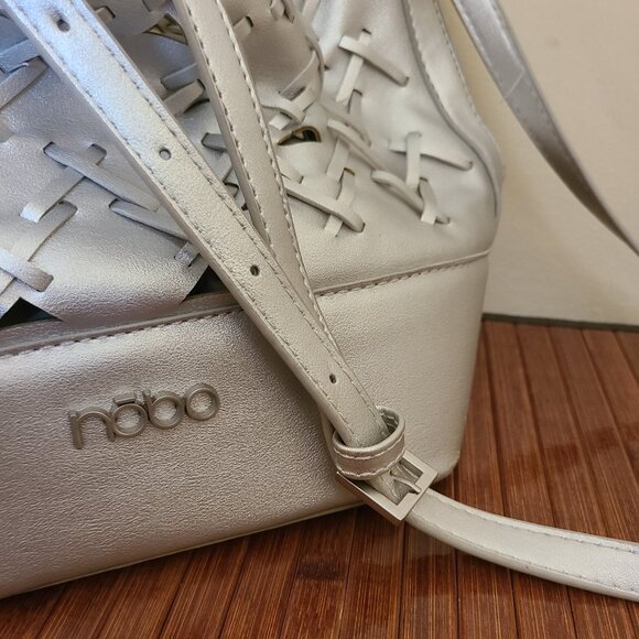 NŌBO (Poland) Silver Drawstring Basketweave Shoulder Bag - NWOT - Picture 10 of 11
